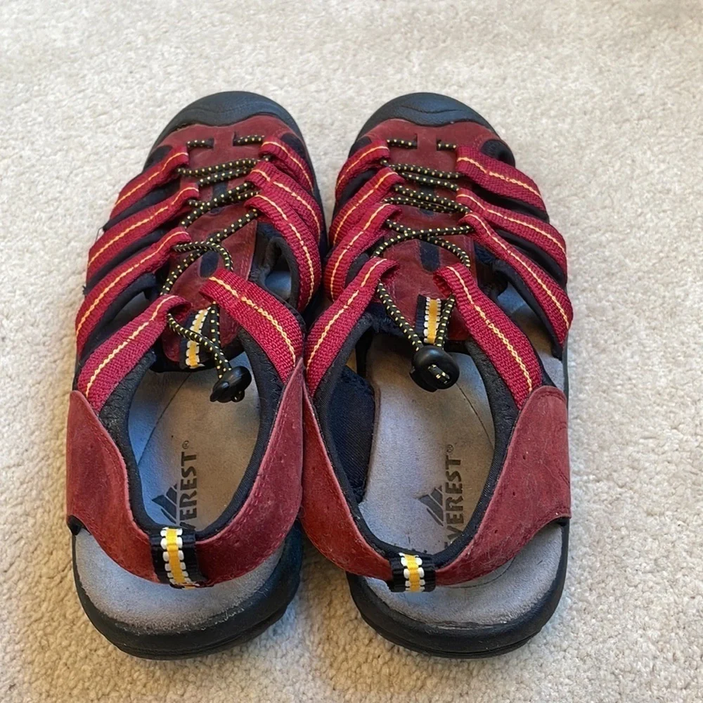 Everest Tahoe, red hiking sandals